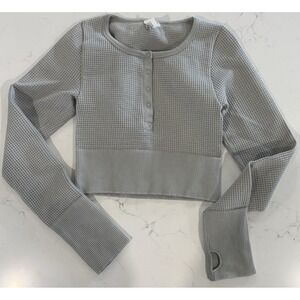 Offline By Aerie Snap Front Gray Cropped Top Long Sleeve With Thumbholes Size XS